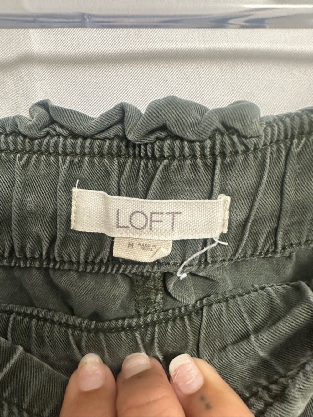 LOFT Olive Green Drawstring High-Waist Shorts Women’s Size Medium - Picture 4 of 7